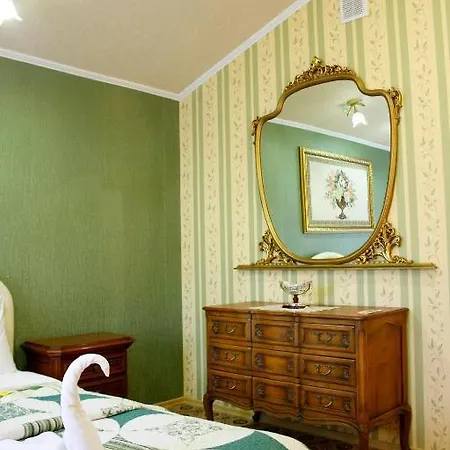 Hotel Rayske Yabloko