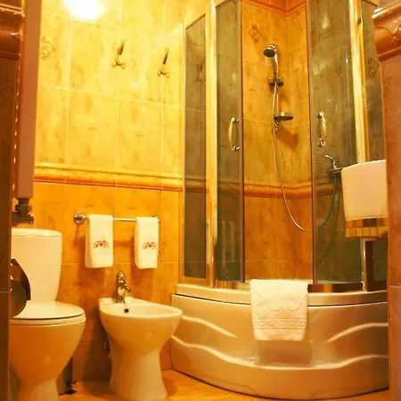 Hotel Rayske Yabloko 4*