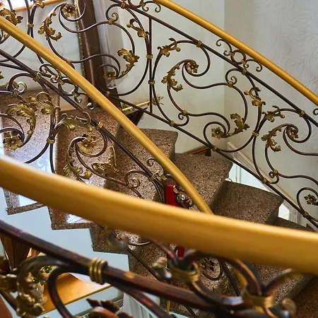 Hotel Rayske Yabloko Lviv