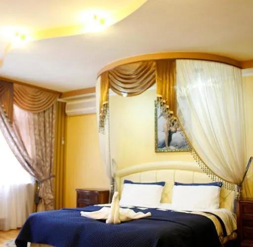 Rayske Yabloko Hotel Lviv