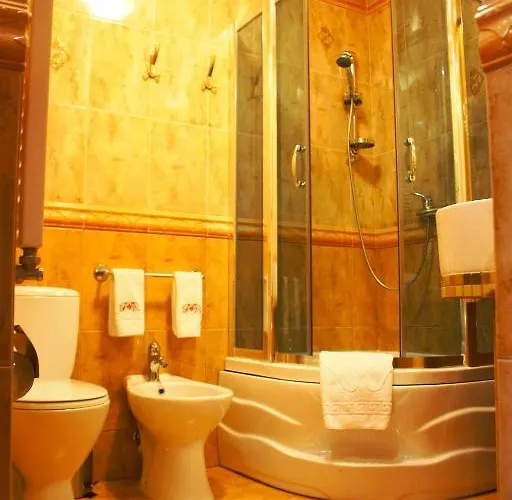 Hotel Rayske Yabloko 4*