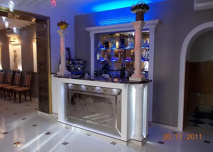 Rayske Yabloko Hotel Leópolis