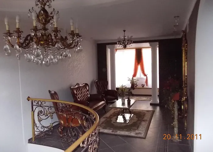 Hotel Rayske Yabloko Leópolis