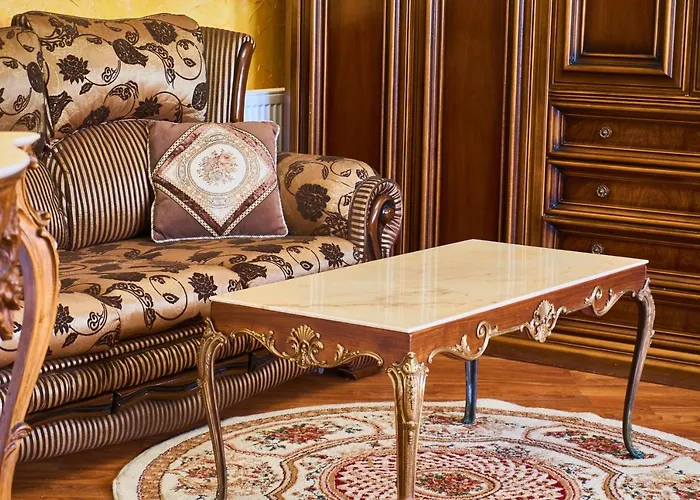 Hotel Rayske Yabloko 4*